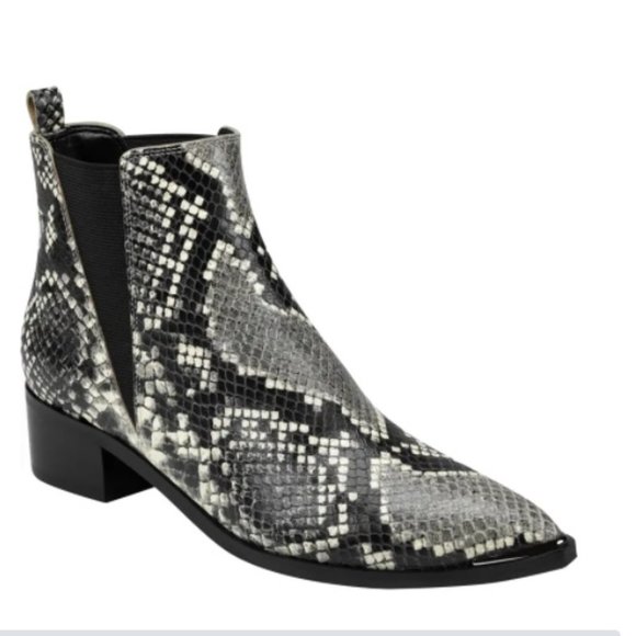 MARC FISHER LTD Yale Chelsea Boot - Picture 1 of 3